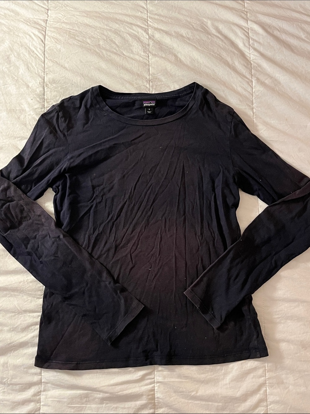 Patagonia Navy Long-Sleeve Crewneck Tee
